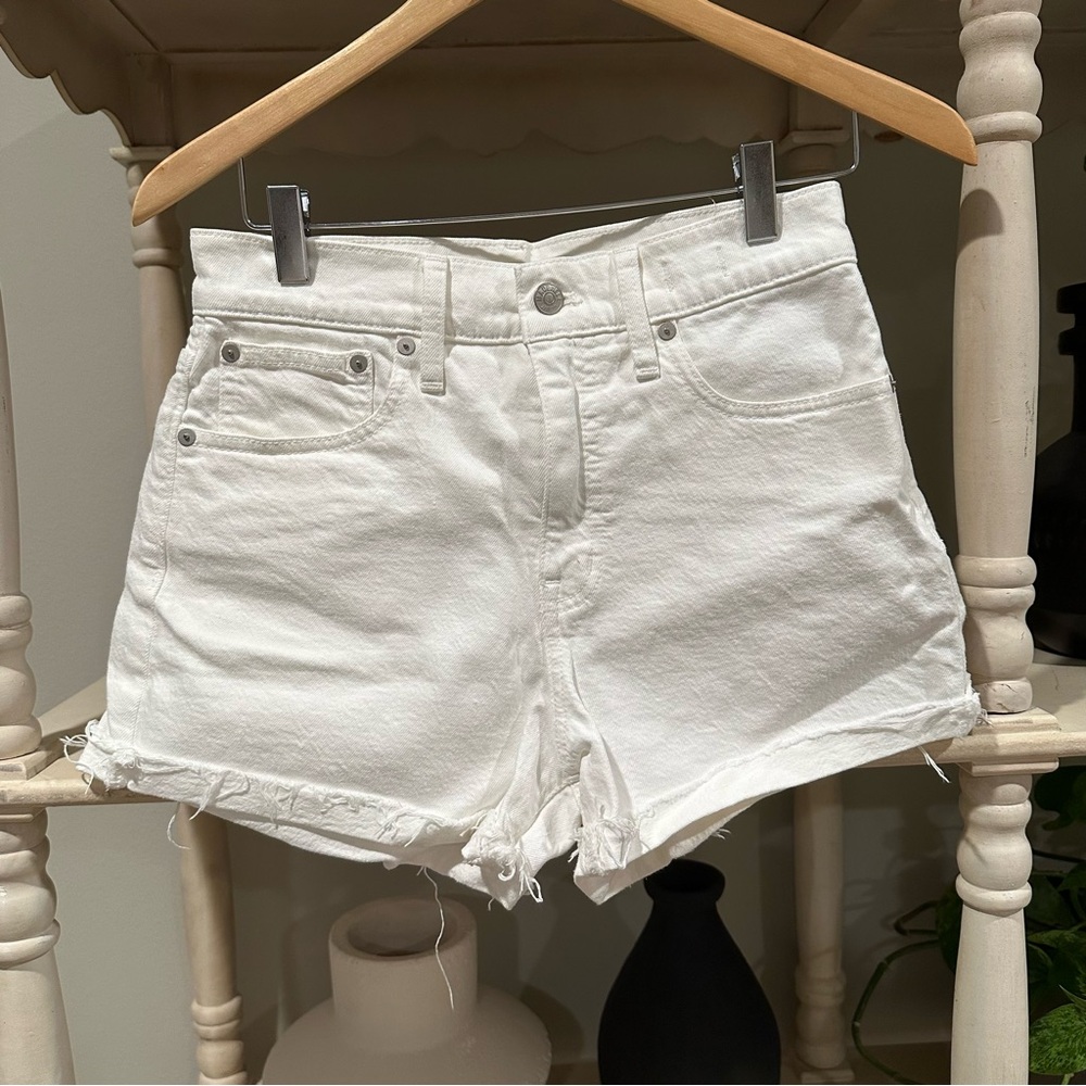 Madewell High-Rise Denim Shorts in White (26)